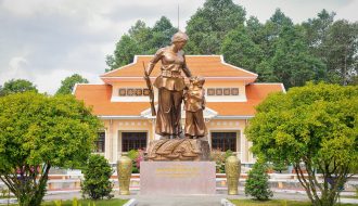 Khu tưởng niệm nữ anh hùng lực lượng vũ trang Nguyễn Thị Út (Út Tịch)